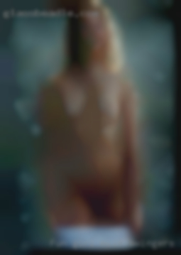 Fun girl who's open milf swingers minded.