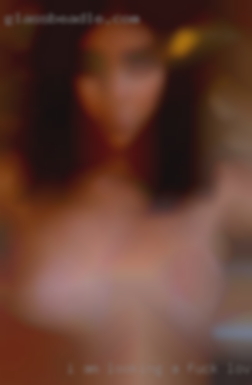 I am looking for a sexy a fuck lover nerd.